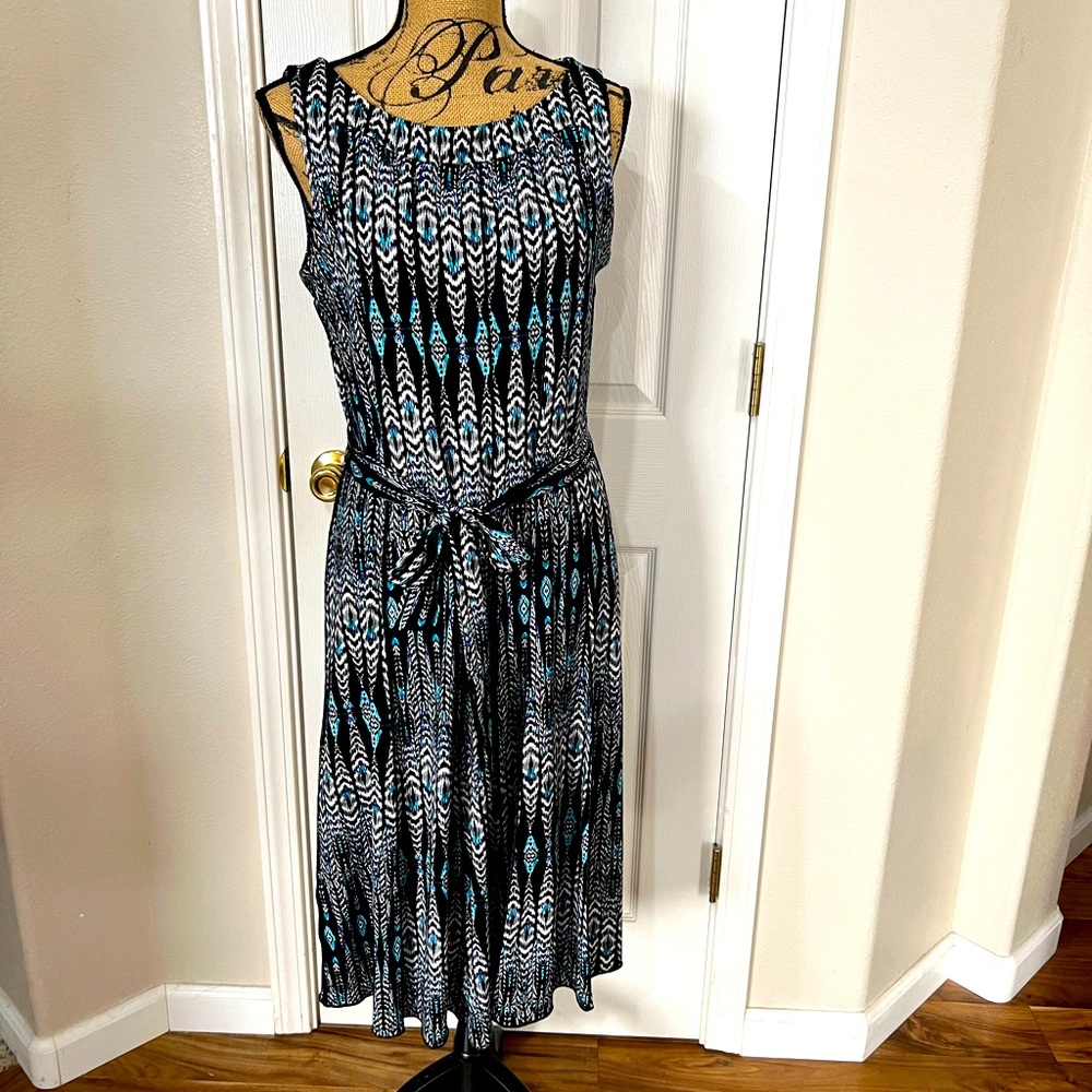 Voir Voir Blue, Black & White Sleeveless Sheath Dress 12